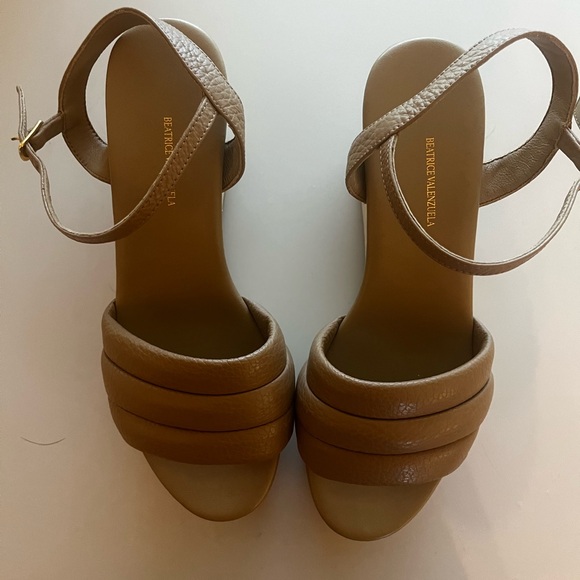 Beatrice Valenzuela Wedges (Sand color) - Picture 2 of 7